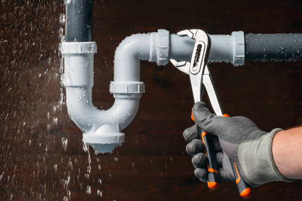 Professional Gas Line Repair technician working in Okoboji, IA
